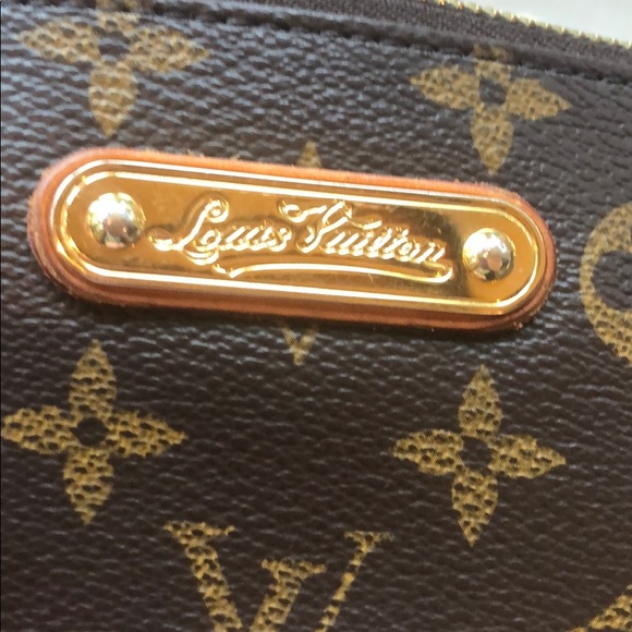 Discontinued Louis Vuitton Monogram Milla Pochette - Picture 16 of 16